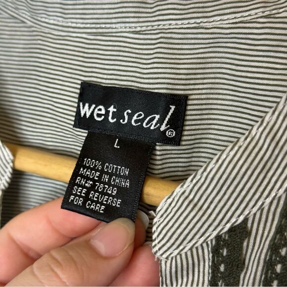 Y2K Wet Seal Green White Pleated Striped Blouse Sz L Cottagecore Western Retro - Picture 5 of 6
